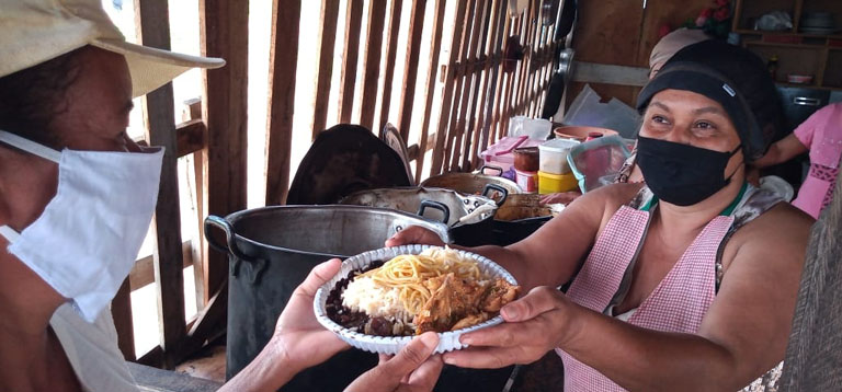 Gastronomia social na pandemia: as Cozinhas Solidárias do MTST